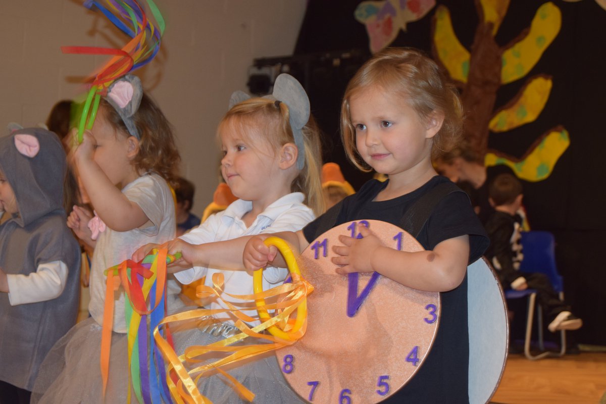 Our little Nursery superstars put on a wonderful summer performance for their families - such a confident performance from our smallest children! #cognitaway #surreynursery #prepschoolsurrey