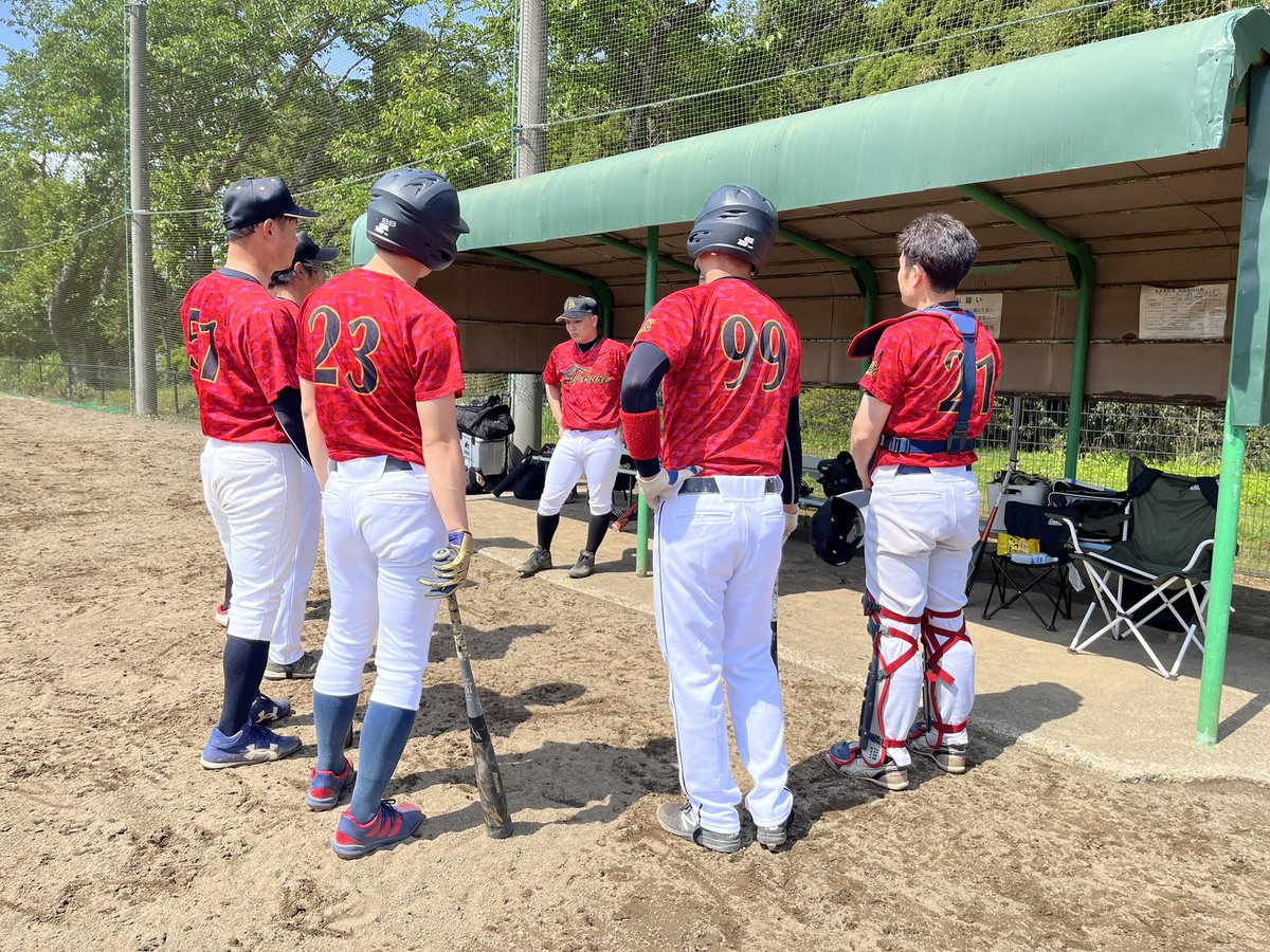 5月21日 〜2023桑田真澄杯〜
VS Fish  1-9⚫️

幸先よくSTARTするも相手の連続HITにより
１回裏で5失点😓💦
その後も加点を許し2023年初の公式戦初戦敗退。

課題が多く残る試合となりました。

Fishさん
先日はありがとうございました😌