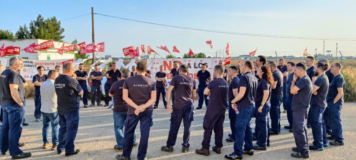 ccoosevilla's tweet photo. 💪La plantilla de Alestis ha secundado al 100% los paros parciales convocados por @asiccoose en esta semana, con el apoyo de compañerxs de otras empresas del sector.

📢Si no readmiten al trabajador despedido en #Sevilla de manera injustificada, intensificaremos la movilización. https://t.co/vi75O5ERCn