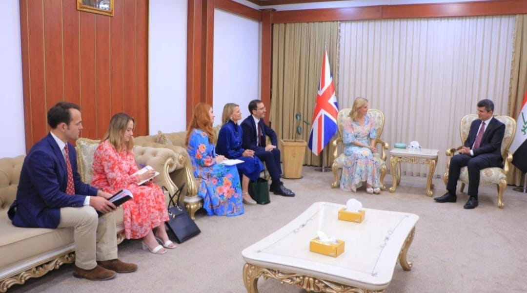 During our meeting with the Governor of Duhok, HRH The Duchess of Edinburgh, @RosyCave and I discussed the UK’s commitment to PSVI and heard about the efforts the KRG are making to support survivors and displaced communities in Duhok. @end_svc