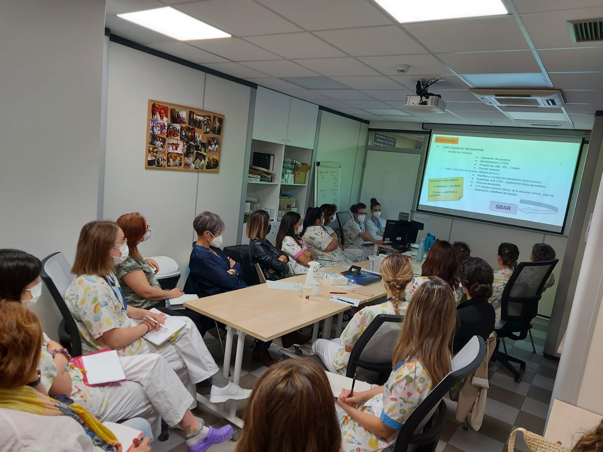 MintegiSanti's tweet photo. Simulation given by nurses @supcruces @upvehu @EiiOsi https://t.co/SODcb6fPHP