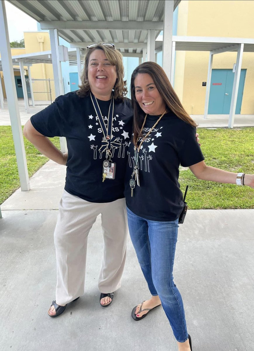 S_Stockman3's tweet photo. It’s been a busy few weeks @PalmSprings0651 with 5th Grade Moving On, Pre-k and VPK graduation, and the 1st grade Market …we are so proud of all our panthers! @marjie_rowe @Fuentes_PSES @CMLiberia @pbcsd https://t.co/uBWFUFJgr9