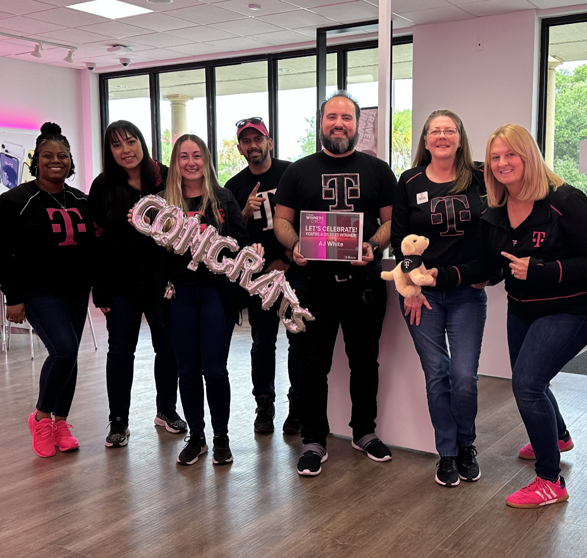 Congratulations to our Winners Circle winner for Q1 AJ White! We even got Bannon in the pic!                     ⁦<a href="/TheAJWhiteSC/">AJ White</a>⁩ ⁦<a href="/MrDennisJones/">Dennis Jones</a>⁩ ⁦<a href="/ChappyCLT/">Matt Chappell</a>⁩ ⁦