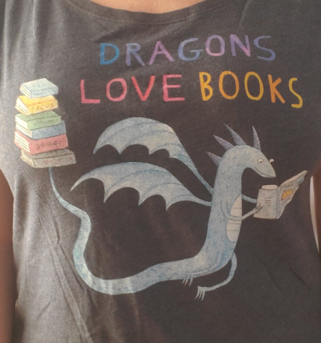 MsQuinnLESA's tweet photo. 162:170 #TshirtSchoolYr We are altering books for Arts Jam today. I predict at least a few that look well loved (aka attacked, devoured) by dragons. π #findyourjoyhere #LincolnLionsPride https://t.co/SJjn3w5EP8