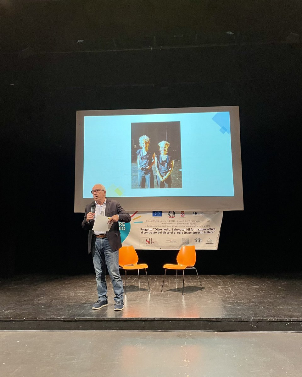 oltrelodio's tweet image. Oggi a @TeatroKoreja si è svolto l’evento conclusivo del progetto #Oltrelodio.
Il convegno, dopo i saluti e i ringraziamenti del Prof @GigiSpedicato, direttore scientifico del progetto di @UniSalento e @regionepuglia, ha visto l’alternarsi dei vari attori e collaboratori.