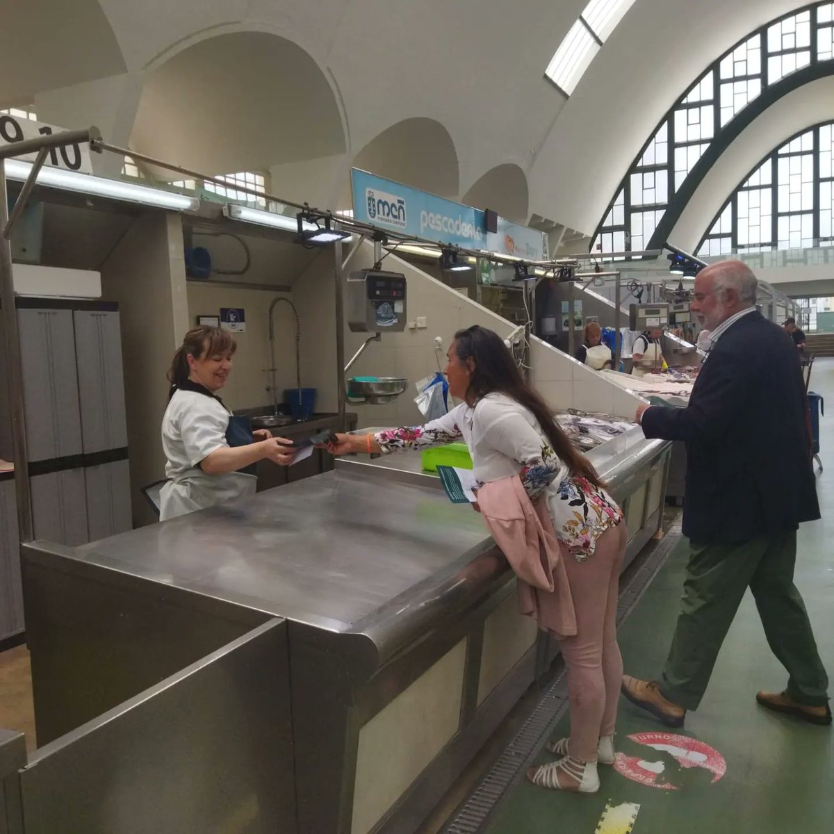ManuMoinelo's tweet photo. Hoy en el mercado de San Agustín.

#ciudadanoscoruña #Ciudadanos #cscoruña #acoruña #ACoruña #28M #Galicia #acoruna https://t.co/okejuCY6BR