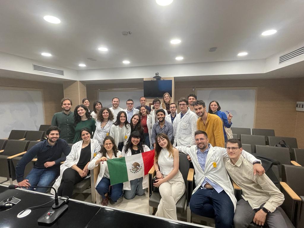 cannella_rob's tweet photo. Amazing exchange and mentoring experience with Dr. Mónica Huerta Sánchez visiting our Department from Mexico 🇲🇽

@aa_blandino @F_matteini https://t.co/ZKqB5e0vw7
