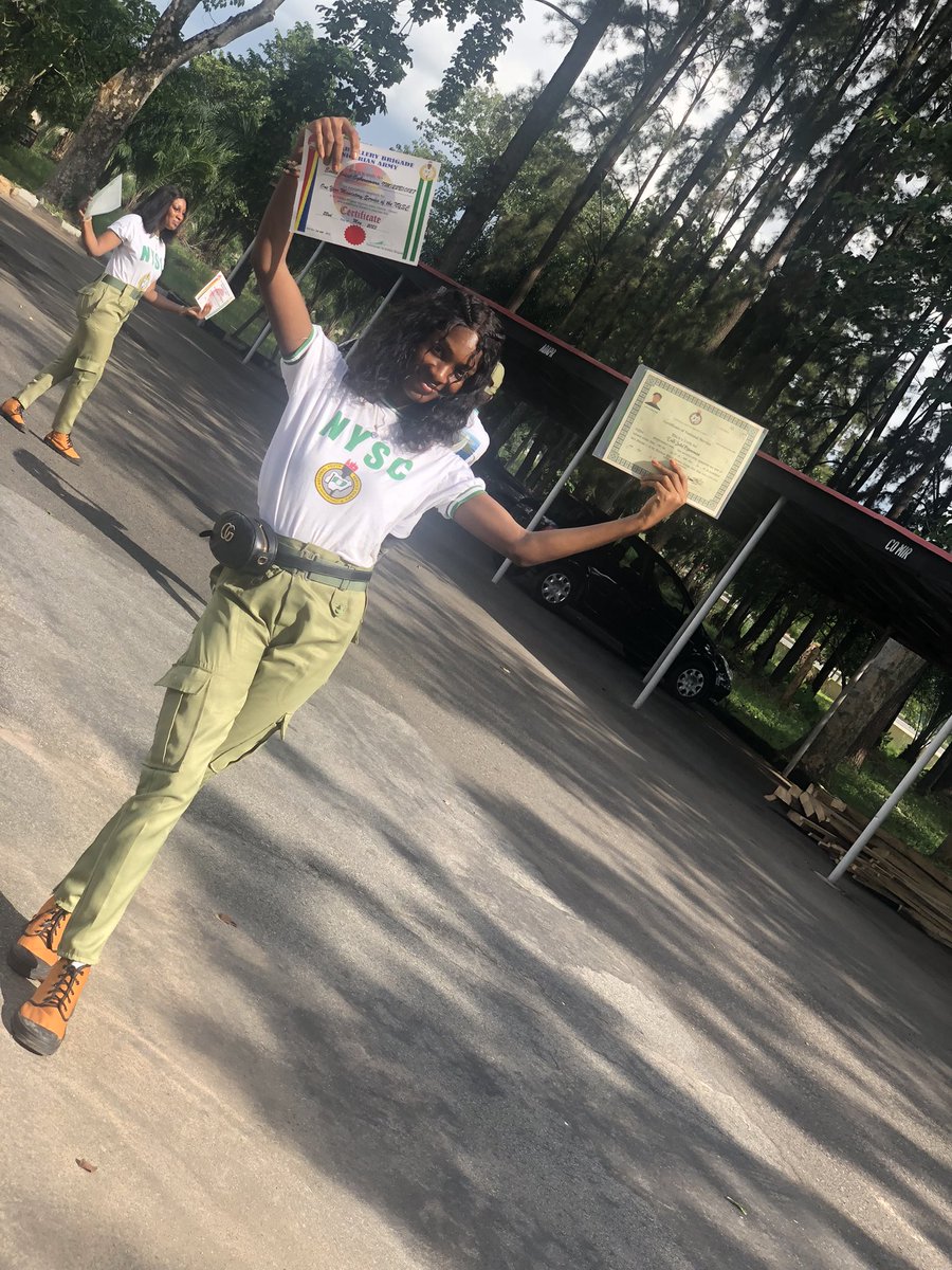 simplyjuley's tweet photo. Congratulations to me🎉🎉I'm officially an ex-corper
#nysc #POP #batchB1 #owerri https://t.co/DK1z7t5YZT
