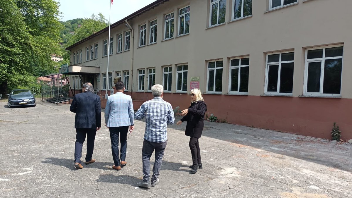 Eğitim Yatırımlarımız Devam Ediyor 🏫

İl Milli Eğitim Müdürümüz Züleyha ALDOĞAN, deprem güçlendirmesi kapsamında olan ve onarımı devam eden Kilimli Madenciler İlkokulu’nu ziyaret ederek gözlem ve incelemelerde bulundu. 

Türkiye Yüzyılı, Eğitimin Yüzyılı olacak… 🇹🇷