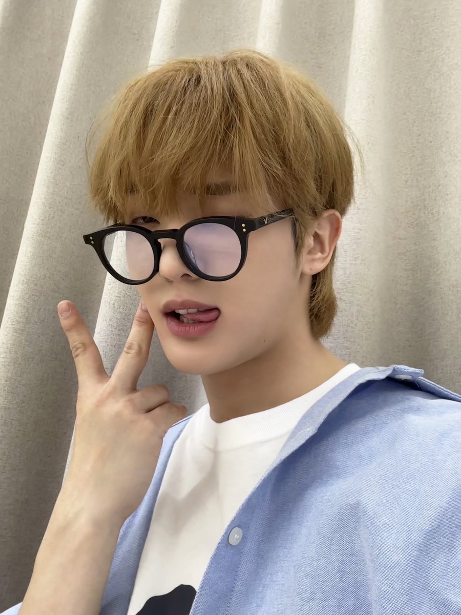 xikers_official's tweet photo. [#수민] 로디 우리 같이 오래 걸어가여ㅕㅕㅕ💚💛
#xikers #싸이커스 https://t.co/xEb7BQc3WD