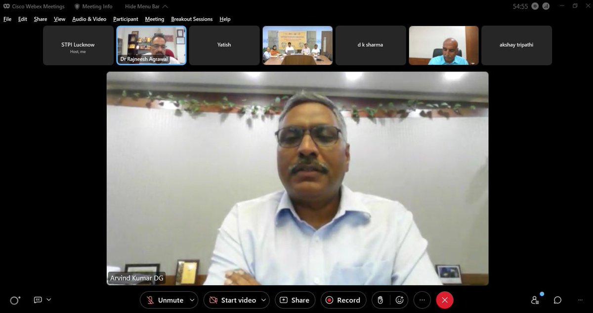 STPILucknow's tweet photo. DG STPI , Sh. Arvind Kumar underlined that #STPIINIDA is ready to collaborate with State Government and other concerned departments for promotion of startups in UP specially in #DeepTech and #DataAnalytics domain. @stpiindia @arvindtw @purnmoon @GoI_MeitY https://t.co/xTJzD9UEir