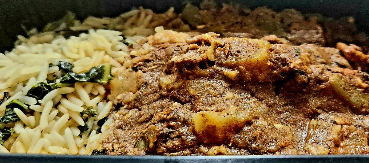 TheDogsBreakky's tweet photo. Turns out I didn't put any weight on over my holiday. Weighed in today and I'm down 15.4kg. Over half way to my goal. #MyMuscleChef meal plan has been helping a lot over the last couple months. Rogan Josh for dinner. @mymusclechef sponsorship when? https://t.co/QMc1VL6ZLt