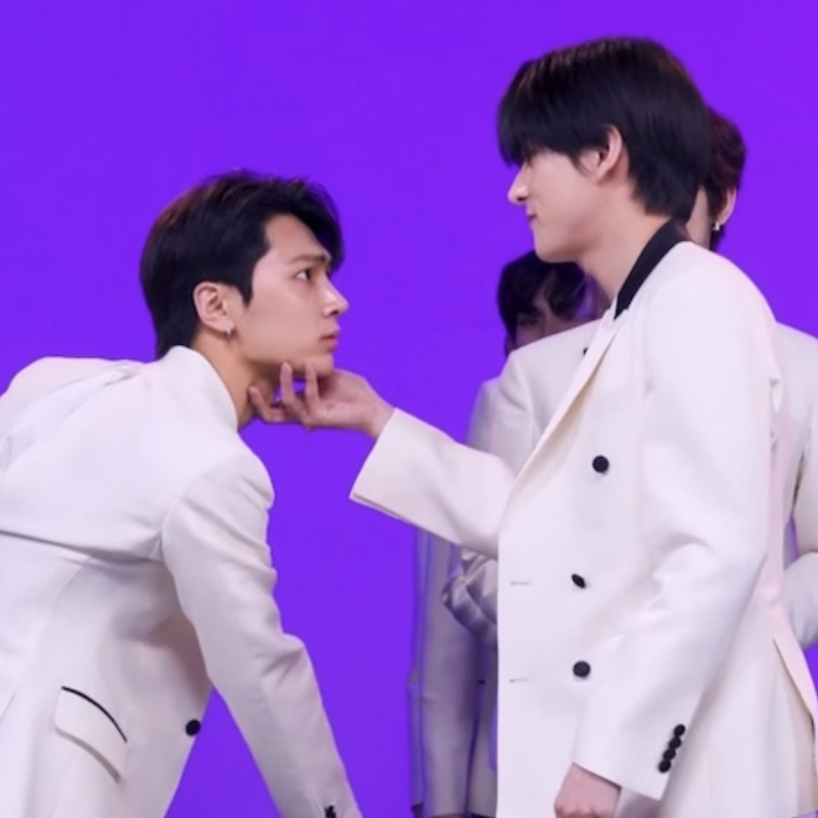 เข้าใจยัง ว่าทำไมต้องมีดซ. 5555555555555555555555555555