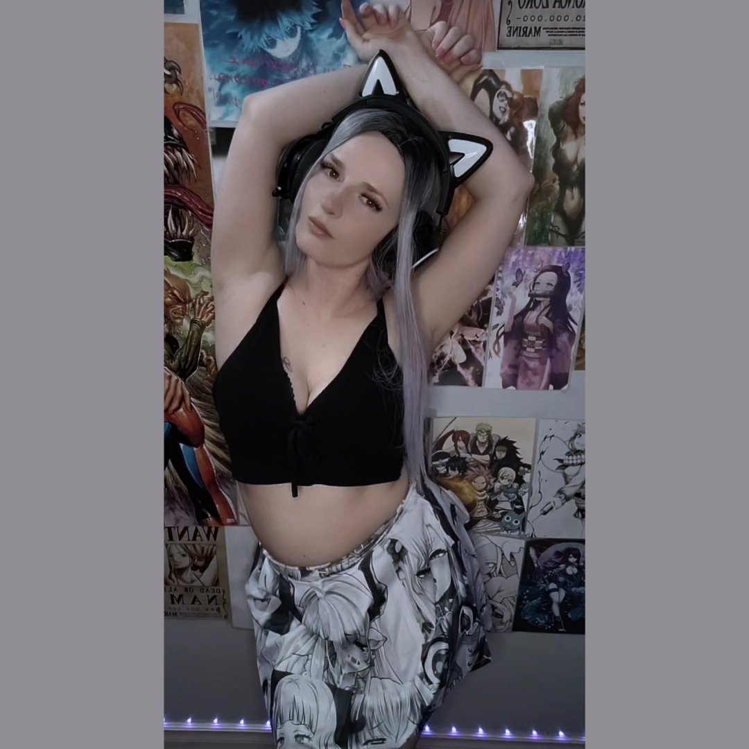 PhoenixRisingxo's tweet photo. Some awesome waifu egirl content headed your way 😘

#waifus #egirlstyle #egirl #gamergirls #gamergirlsofinstagram #catears #inkedegirl #inkedgamer #hentiagodess #inkedupgodess #altgamergirl https://t.co/Vo8EpdH29J