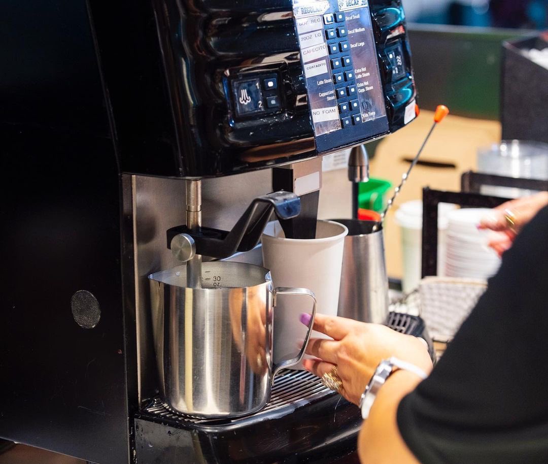 CafeConLecheTPA's tweet photo. Traveling this summer? Fuel up with Tampa-roasted coffees at Cafe Con Leche Ybor City! ☕️✈️ 

Find us at Gate 32 in Airside C in Tampa International Airport. 

Happy Summertime! 🌞🏖️🛫 https://t.co/NmVYNqMiMG