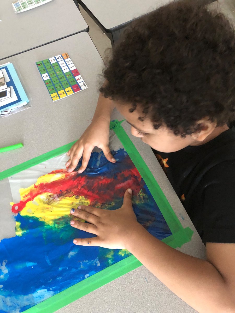 Miss_J_Piazza's tweet photo. In GAINS students expressed an interest in learning how to mix colours. We read “Mix It Up” and then students explored primary colours. They enjoyed seeing what colours they could make.  @WestgateWolves #gecdsbgains https://t.co/16AMZbi7Kn