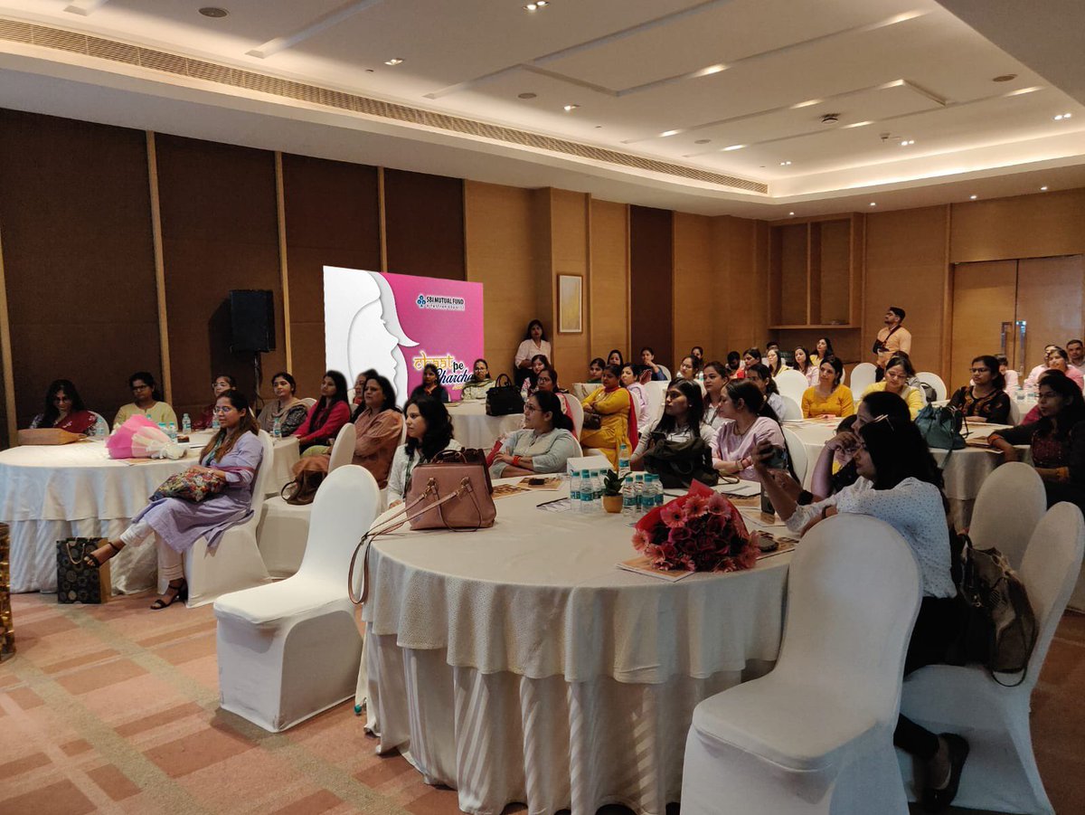 PrableenBajpai's tweet photo. And where’s what we did 

‘Chat Pe Charcha’ is a wonderful initiative by SBI MUTUAL FUND and Sumaira to create a stronger community of women advisors and distributors. https://t.co/MKPKbxPhhB