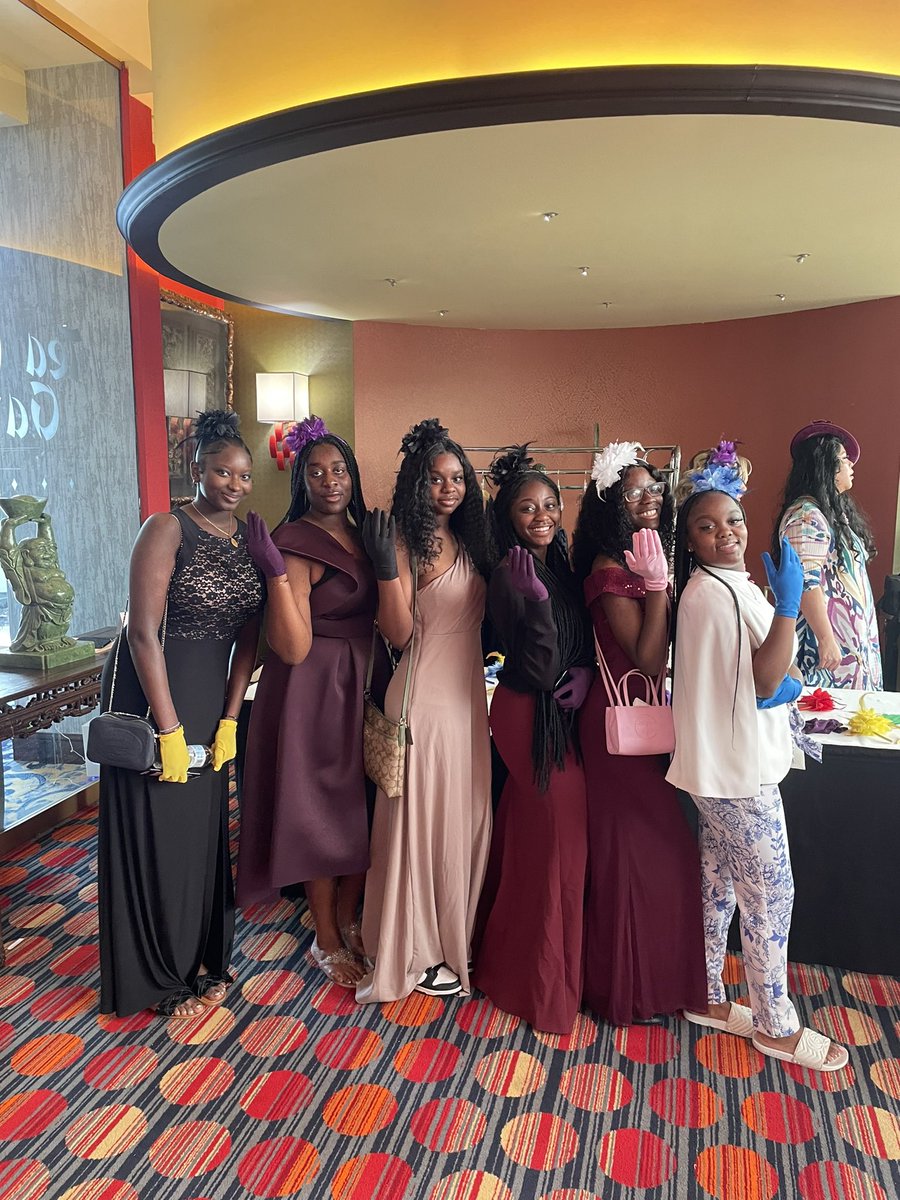 Mysisterskeepersid31 tweet media