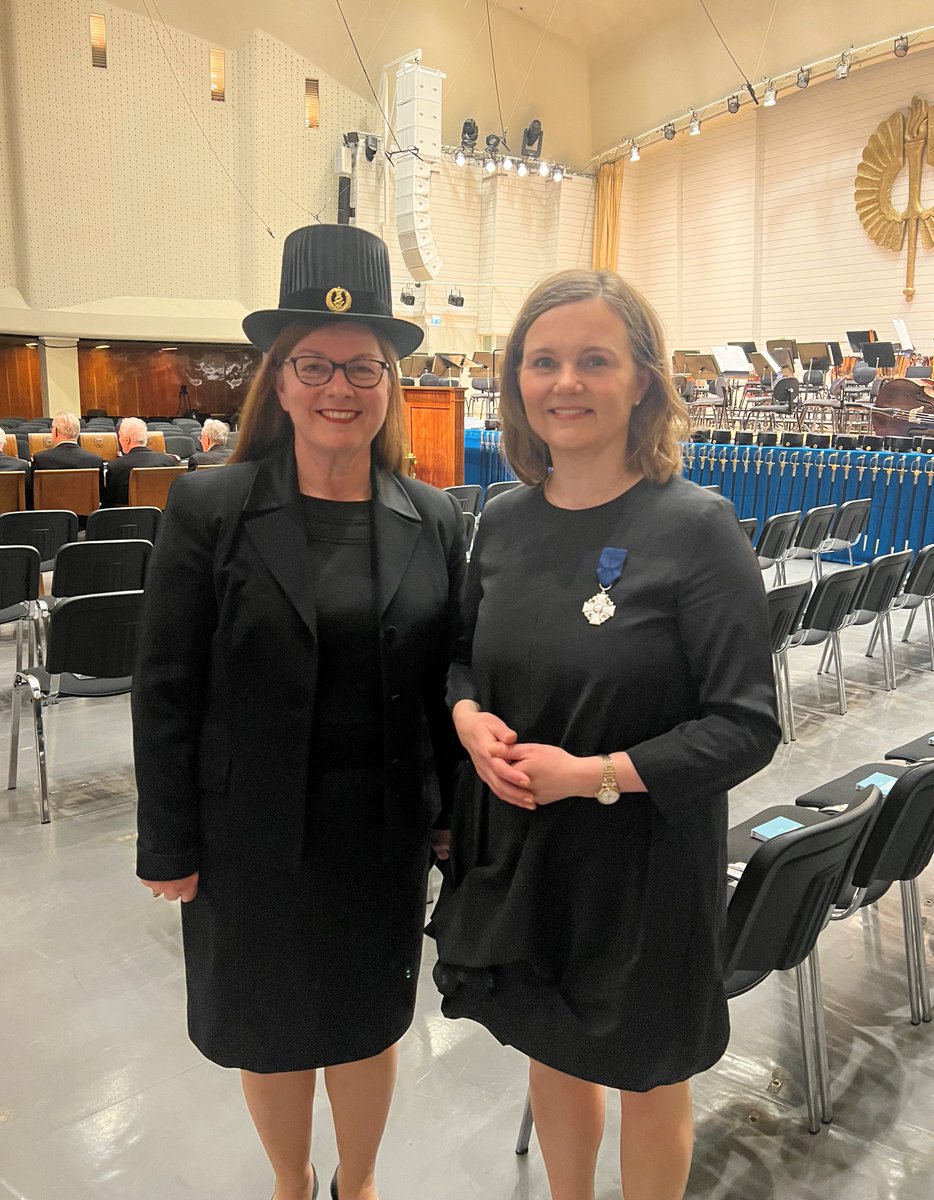 Turussa pääsin tänään toisen kerran promootioaktiin, ensimmäinen kerta oli oma promootio vuosia sitten. Tänään olin <a href="/Laakariliitto/">Suomen Lääkäriliitto</a> edustajana <a href="/UniTurku/">Turun yliopisto - University of Turku</a> lääket. tdk:n promootiossa, <a href="/suunvuoksi/">Hammaslääkäriliitto</a> edustajana oli @hvirtomaa1. Upea tilaisuus, onnea kaikille promovoiduille tohtoreille!