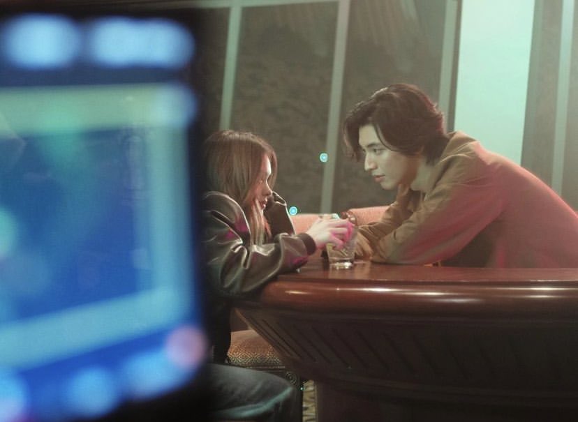 iflower_u3's tweet image. เวอร์เห็นหน้าพระเอกชัดๆ พี่ปอนด์หล่อมากก🥹🫶🏻

#ความลับของแอลลี่ 
#PasscodeAlly