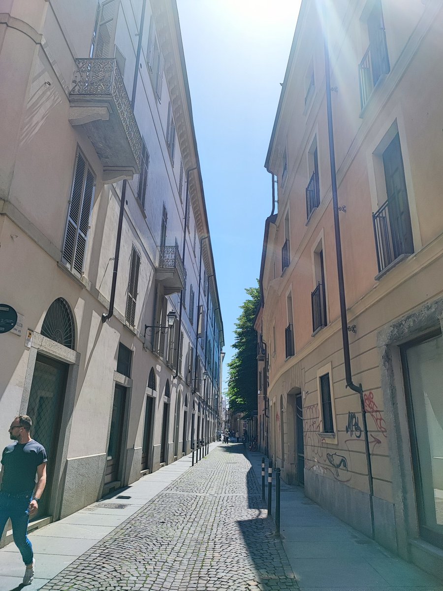 夏休み始まった? https://t.co/FLRsVZr6Ht