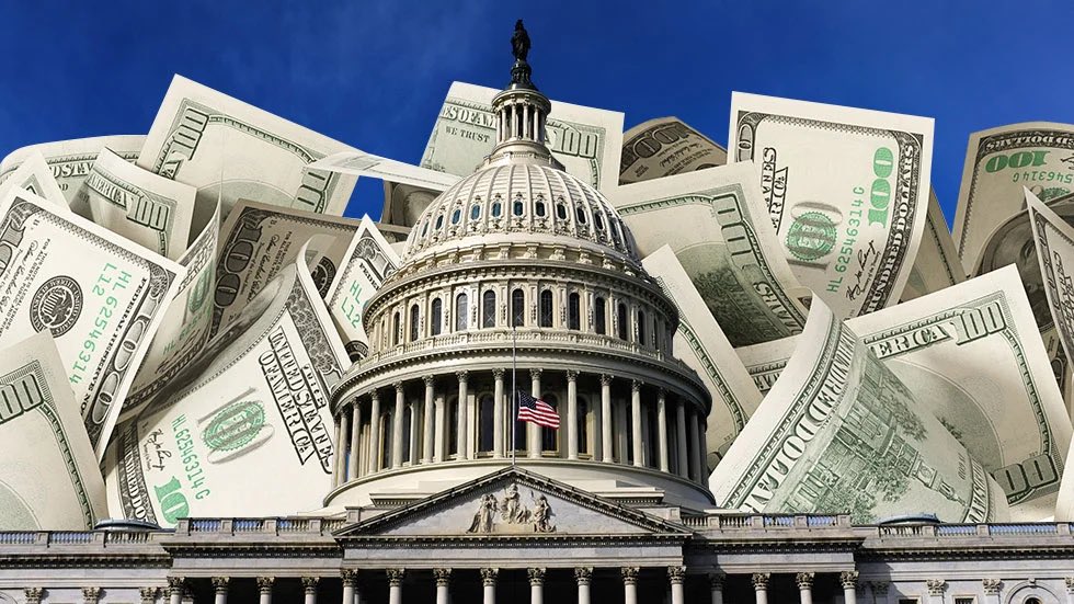 🚨Debt Ceiling Deal: Possible Outcomes and Imminent Announcement 💸💸

As #Congress races against time to address the looming #debt ceiling crisis, #WallStreet anticipates a resolution which may be announced as soon as today.

Here are the possible scenarios we may face in coming…