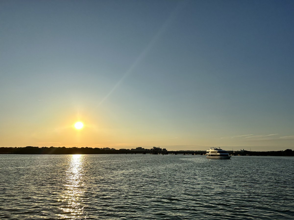 Dinner boat cruise on our last night! #hmsdctrip23
