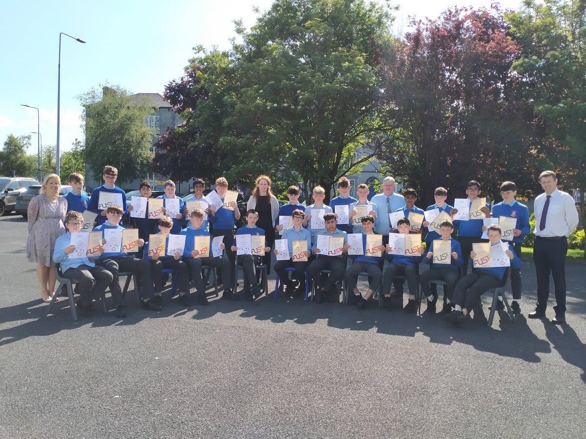 cbsroscommon's tweet image. 1st Years received certificates for completing the Pieta Resilience Academy Programme &amp;amp; the Anti-Bullying &amp;amp; Internet Safety Programme accredited by DCU as part of our Wellbeing Programme. Thanks to Ms. Coyle &amp;amp; Mr. Sweeney &amp;amp; Ms. Reale 
#Pieta #antibullying #internetsafe #Wellbeing