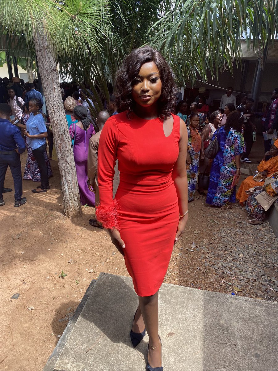 dammiebee's tweet photo. Pretty little thing believed she could, so she did even though e chokeee. 

Long story short I survived but definitely servedddd while at it ✨
https://t.co/DktAwUx4vy UI 🥂 https://t.co/yhgxbaDTDq
