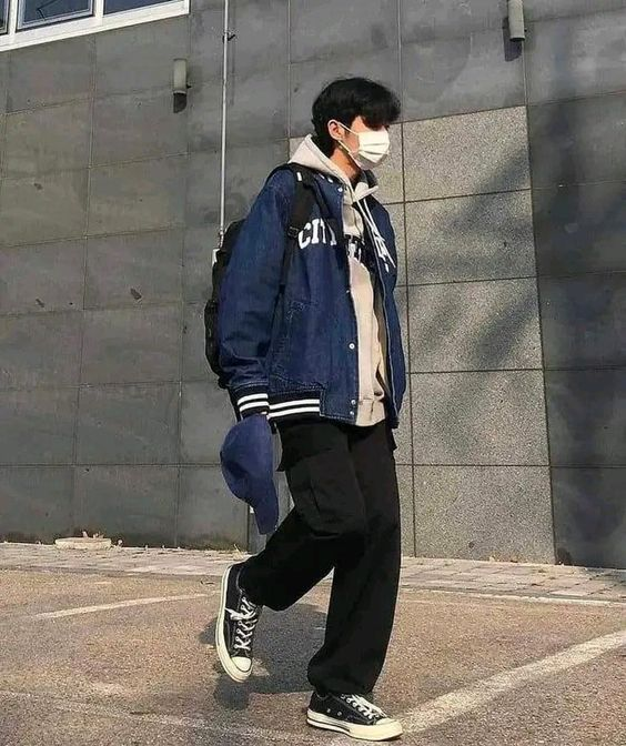 Gid7E_running's tweet photo. 약간 이런느낌
무조건 편한 옷 선호할듯....
후드티하나로 돌려막기 가능() https://t.co/F9Y1JeJWe1