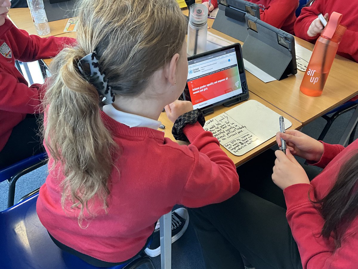 I’m now halfway through an exciting project working alongside City of Edinburgh Council on their recent YMI project. I’m visiting two schools in Edinburgh and supporting pupils to create their own compositions inspired by Sustainability.  <a href="/FrogstonPS/">FrogstonPS</a> <a href="/CraigourPark/">Craigour Park Primary School</a>