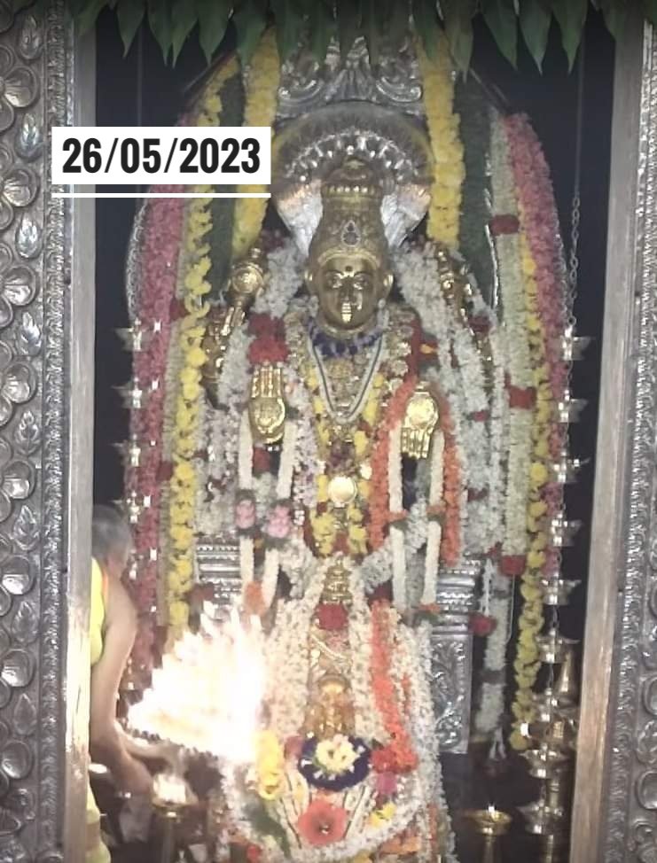 Today's Annapoorneshwari Horanadu darshana
ಈ ದಿನದ ಹೊರನಾಡು ಶ್ರೀ ಅನ್ನಪೂರ್ಣೇಶ್ವರಿ ದರ್ಶನ..🙏 
26/05/2023

#DailyDarshana #Horanadu #Karnataka #Temples #kannada