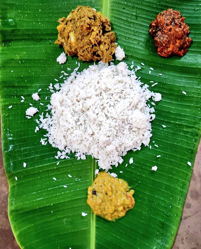 sunayaaa21's tweet photo. ଘରକୁ ଆସିଛି ପ୍ରଭୁ ଶ୍ରୀ ଜଗନ୍ନାଥଙ୍କ ଙ୍କ ଅଭଡ଼ା ଭୋଗ।😊 https://t.co/yfvMumgYDQ