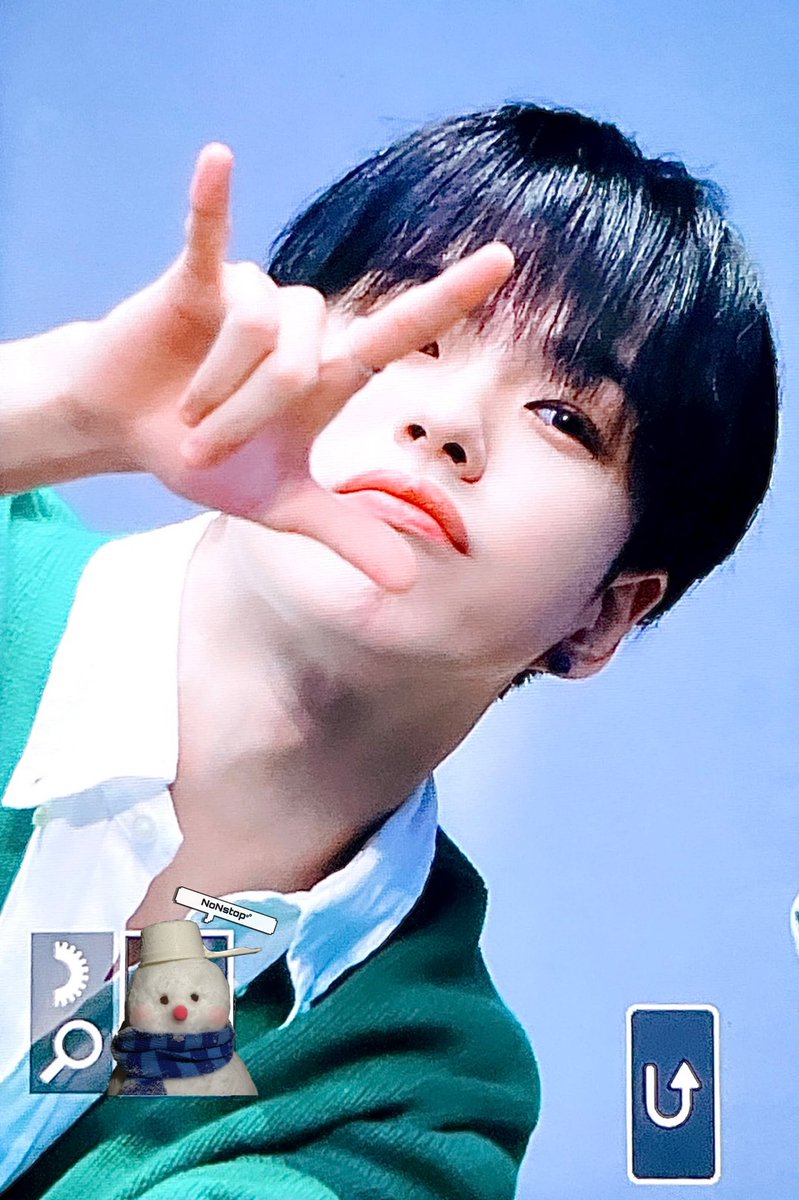 nonstop0723's tweet photo. 230526 오래만에만나서좋았다!!
#트레저  #TREASURE  #윤재혁 
#YOONJAEHYUK #ジェヒョク https://t.co/7uSLT461RA
