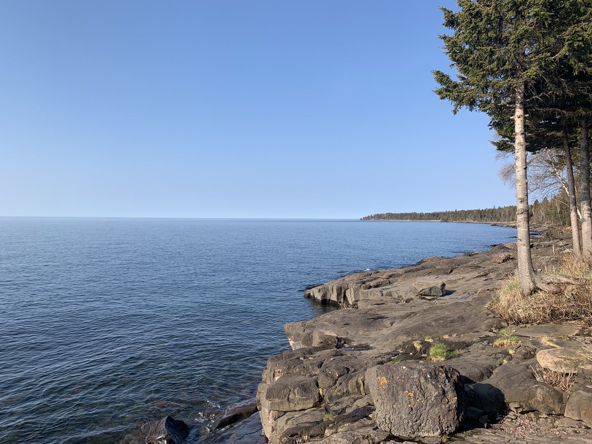 I’m not sure there has ever been a more beautiful day for a wedding in Grand Marais. 

#mn
#northshore
#mnwedding