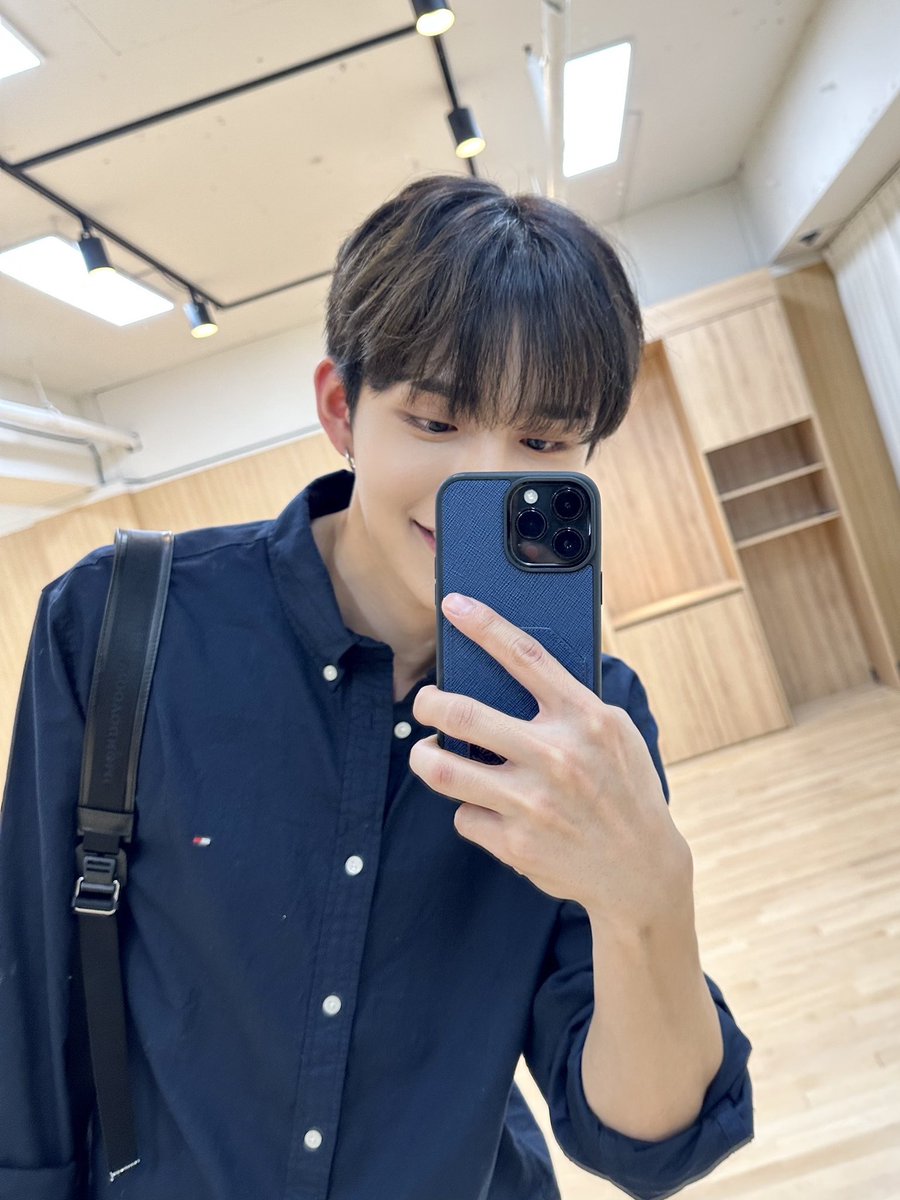 _iaiu_'s tweet photo. 왈ㄹ!! 왈! 크르릉ㅇ 왈! 왈왈ㄹ!! 컁컁ㅇ 왈! 왈왈ㄹㄹ!!!!! 으르르르릉ㅇ 왈!!!@ 왈왈왈!!!! 크릉...크르릉 !!! 왈왈!! 크르응 ... 왈!!.. 왈!...왈왈!!! 으르으릉 왈!! 왈왈왈!!! 크하항 왈왈ㄹ 와ㄹ!! 컁캬항컁ㅇ 왈알왈ㄹ랄!! 왈! 왈@! 왈왈ㄹ왈!!#! 크르르응ㅇ 왈 .. 왈 왈!!! https://t.co/US1YD0L8MS