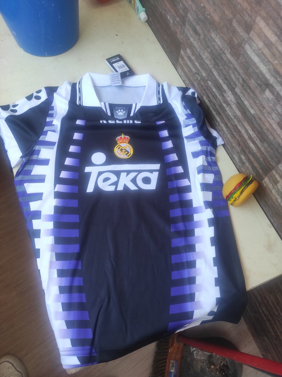27Monono's tweet photo. Camisetón!! Jaajaja https://t.co/oHiUfc04Zu