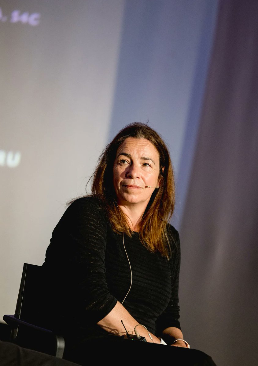 BAFTACymru's tweet image. 'People don’t just watch our content in their lounge at home anymore. We are now in cinemas, we are also launching interactive films - I'm very confident in the future of Welsh Film &amp;amp; Tv'  @GwenllianGrave1 Drama Commissioner @S4C  #GuruLiveCymru