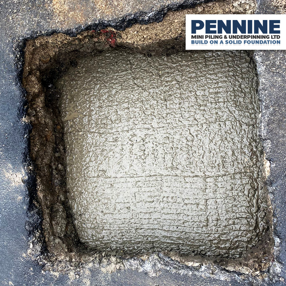 pennineminipile's tweet image. Job completed in Mossley yesterday. Our team installed 3 piles, each 8 metres deep, to provide a solid support for a steel column.

#Piling #PileCap #SteelColumn #StructuralSupport #Construction #Mossley