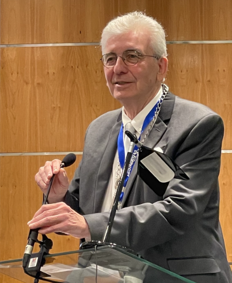 AI_SimCentre's tweet photo. @AI_SimCentre congratulates Dr. Rolando Del Maestro for being elected as President of the American Osler Society (AOS) at the 53rd Annual AOS  London England Meeting.  The 5 previous Canadian AOS Presidents are Charles Roland, Jock Murray, Joseph Lella, Michael Bliss, Pam Miller https://t.co/kD8rvcItpW
