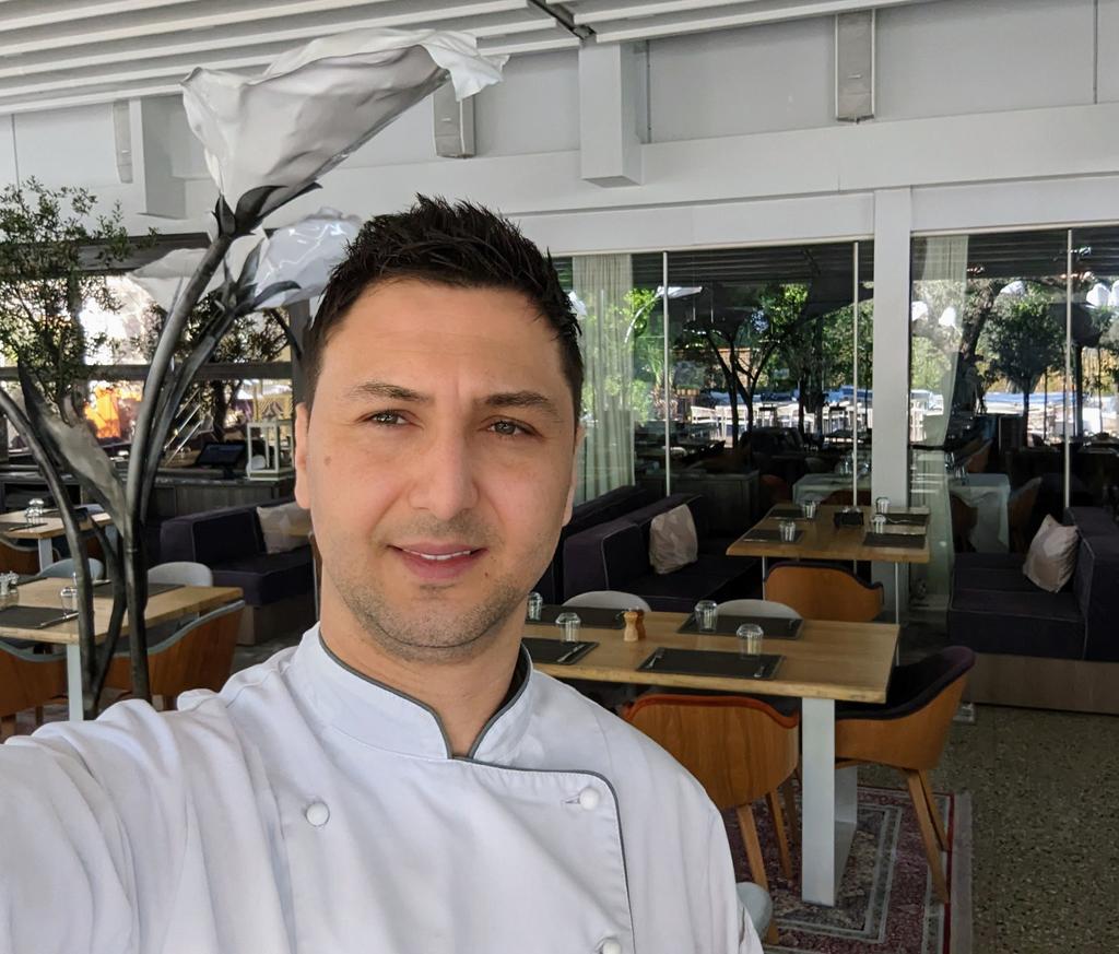 Enjoy every day of your life!

Proiect #opizzabuna by Cristian B. Pizza Chef #michelinvision. 
 
#eatpizzamakesport #worldclass  #eathealty #behealty  #pizzaisnotfastfood #eatingpizzaeveryday #autentic  #pizzachef #lovesport  #lovepizza  #sportandpizza #goodpizza #hotpizza