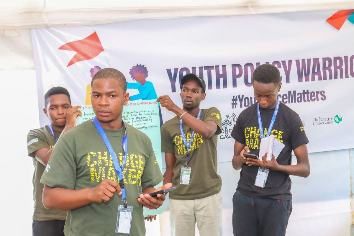 SUSOyouth's tweet photo. Today we reviewed the memorandum and filled in the gaps we missed ,got clarification on the groups proposed ideas, and better picture on how the Climate Change Act (amendment)should look like to them.#policywarriors #DecadeOfNoReturn #climateawareness https://t.co/hdnuTYpPW8