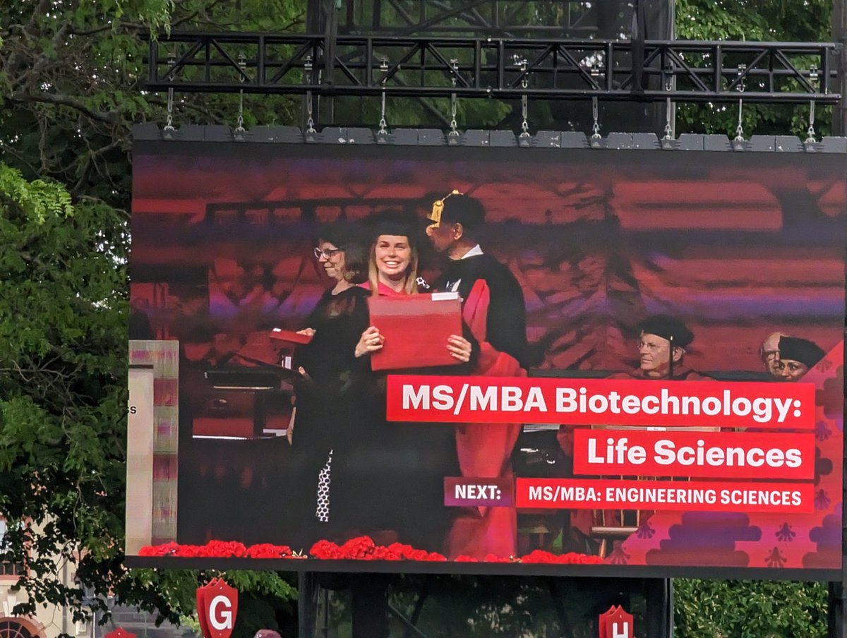 bdvalent125's tweet photo. Proud of #Harvard23 daughter with Masters of Business Administration from @HarvardHBS &amp; Masters of Science in Biotechnology: Life Sciences #Harvard https://t.co/l6uML5RCo9
