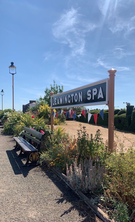 chilternrailway's tweet photo. Thank you to everyone so far who has voted so far for Leamington Spa in the #WorldCupOfStations.

To vote for us in the final, visit: @RailDeliveryGrp 

@MattWestern_ @Warwick_DC @CrossCountryUK  @WestMidRailway  @HeartCRP  @Warwickshire_CC @WMRailExecutive @NetworkRailCML https://t.co/SF87sXsHGm