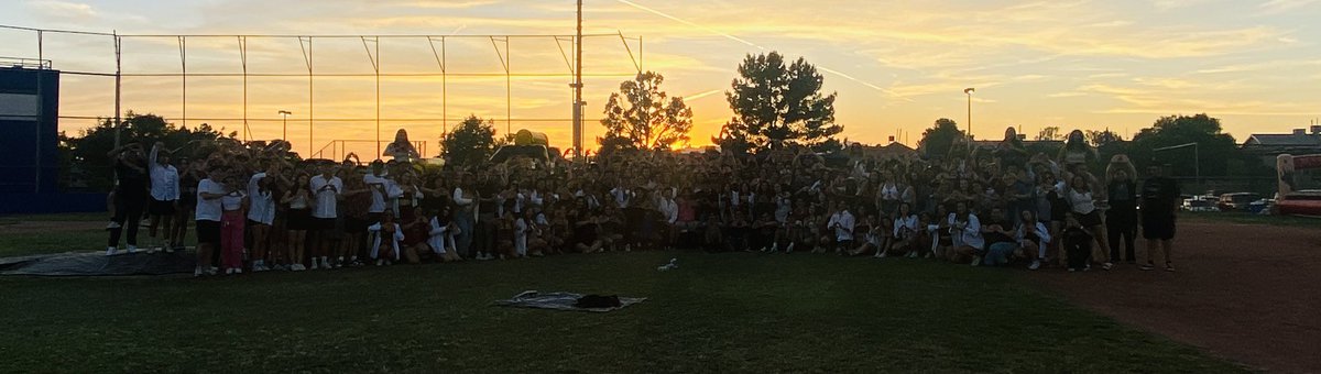 Class of 2023 Senior Sunset! 🌅 <a href="/BlazerNationAHS/">Americas High School</a> <a href="/Americas_HS/">Nancy Torres</a>