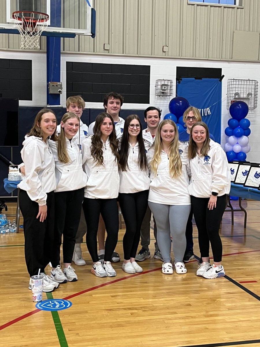 HDV Swim & Dive Team (@hdvswim) on Twitter photo This awesome group of HDV Swimming Seniors graduates today! We are so proud of you and excited to see you grow & flourish in the next chapter of your journey! #GoCATS #Beabuffalo 👊🏼<a href="/hd_athletics/">HD Athletics</a> <a href="/HDAthleticBoost/">HD Athletic Boosters</a> <a href="/DavidsonHS/">Hilliard Davidson</a> This awesome group of HDV Swimming Seniors graduates today! We are so proud of you and excited to see you grow & flourish in the next chapter of your journey! #GoCATS #Beabuffalo 👊🏼<a href="/hd_athletics/">HD Athletics</a> <a href="/HDAthleticBoost/">HD Athletic Boosters</a> <a href="/DavidsonHS/">Hilliard Davidson</a>