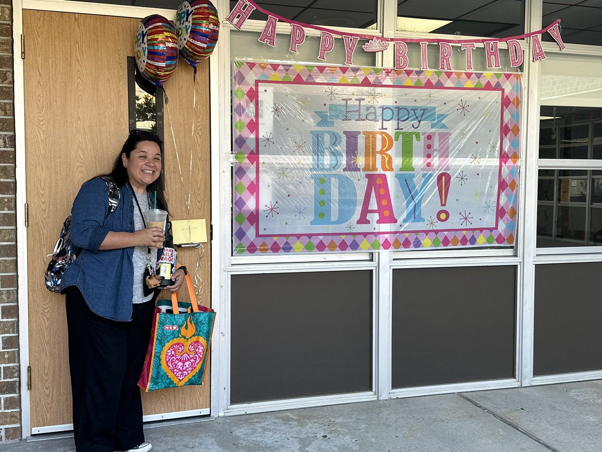 Coach Flores tweet media