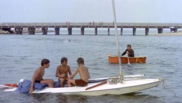 #Bales2023FilmChallenge

Day 27, A bridge in a movie

Jaws 

The American Legion memorial bridge is seen in the Estuary scene