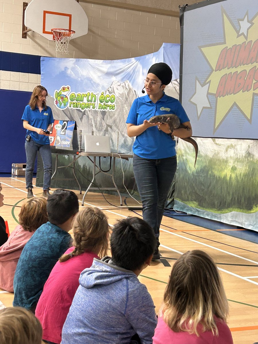 Thank you <a href="/EarthRangers/">Earth Rangers/Éco Héros 🐸🌎</a> for the fantastic presentation on animal adaptations and a big thank you @kspotashcanada for sponsoring this presentation for our students. They LOVED it! 🌎 #earthrangers #learningtogether