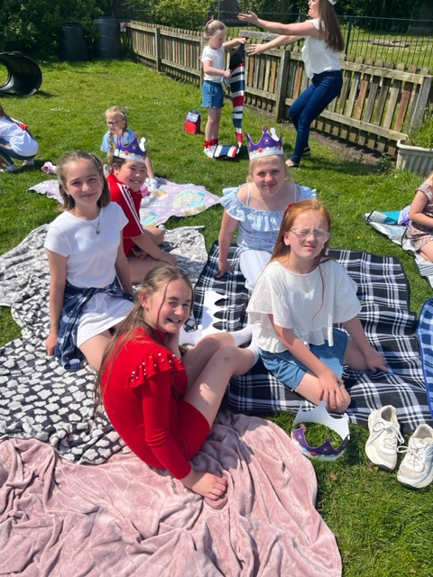 St_Andrew_Apost's tweet photo. Year 6 Jubilee and Coronation celebrations in full flow. 
#SuccessfulSata
#ReadytolearnNW https://t.co/Xi6g6gne51